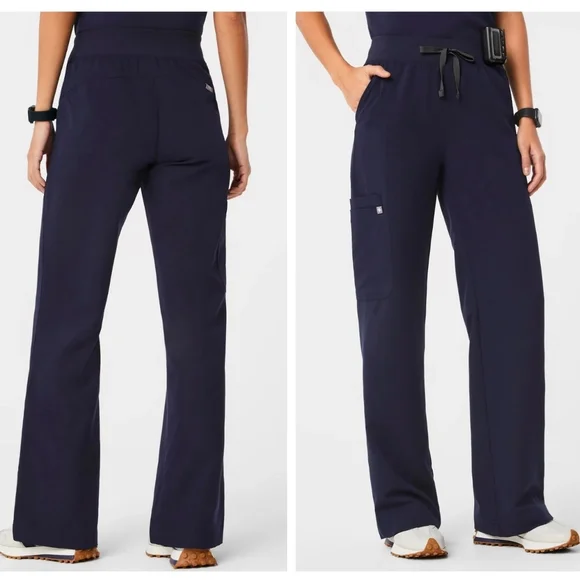Figs Isabel high waisted Wide Leg scrub pants Navy Petite - Picture 2 of 10